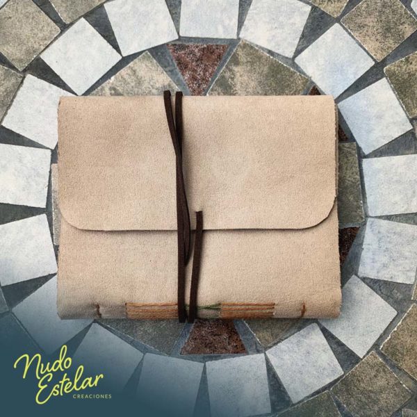 Libreta Viajero Artesanal color crema - Nudo Estelar